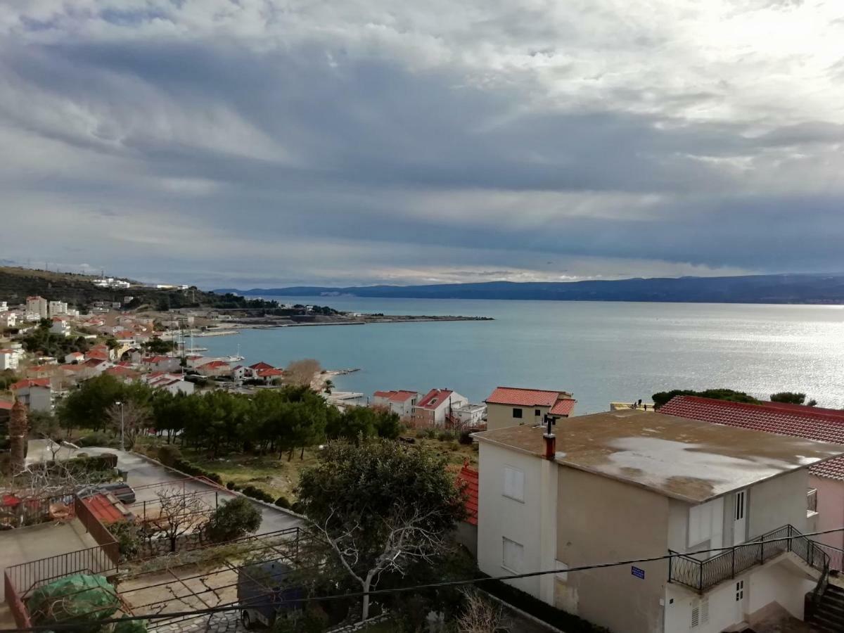 Angella Apartment Дуги Рат Екстериор снимка